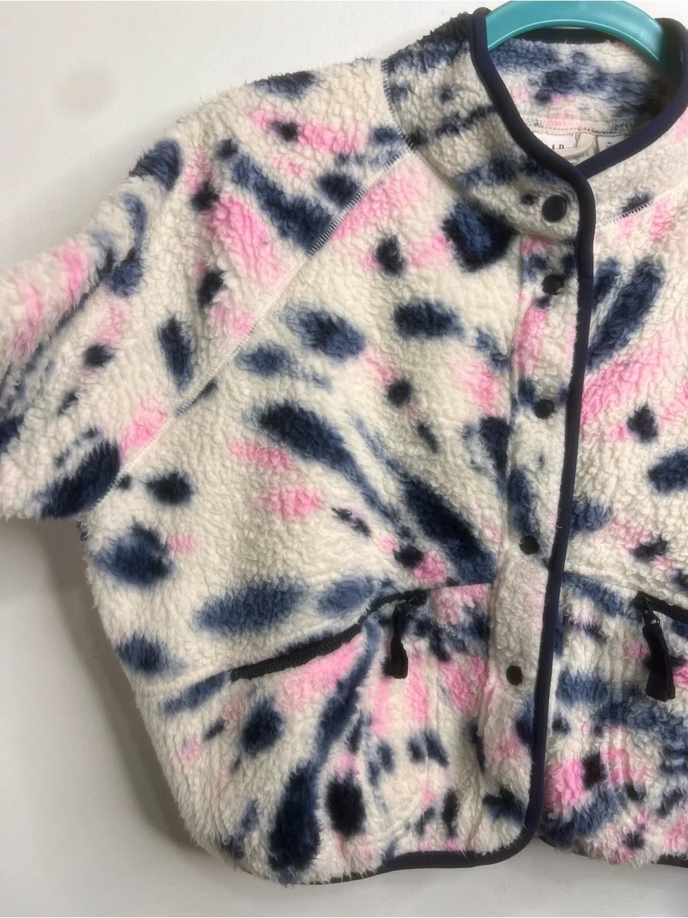 GAP kids sherpa